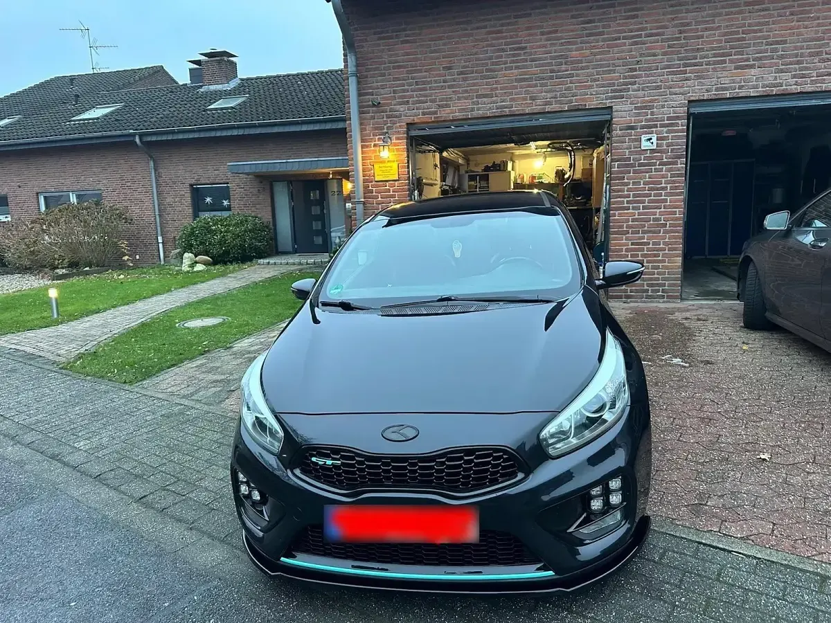 Gebraucht Kia Ceed GT Sport 204 PS (150 kW) 2014 Schwarz Coupé