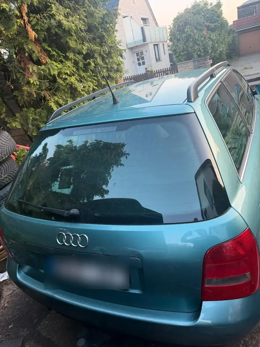 Gebraucht Audi A4 150 PS (110 kW) 1999 Grün Kombi