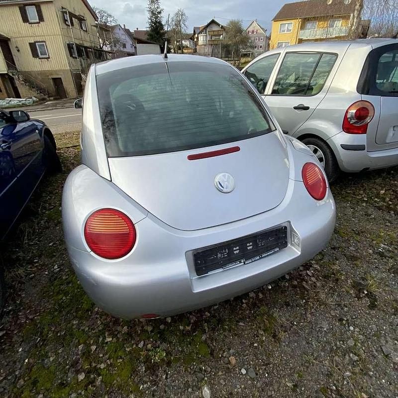 Gebraucht VW New Beetle 116 PS (85 kW) 2001 Silber Kleinwagen