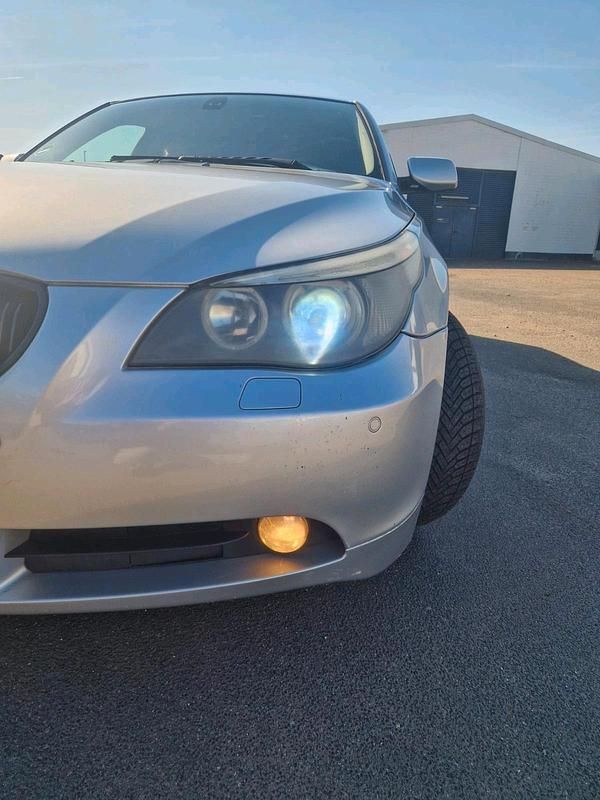 Gebraucht BMW 520 177 PS (130 kW) 2004 Silber Limousine