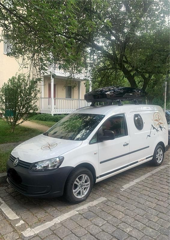 Weiß Gebraucht 2012 VW Caddy Maxi Van / Kleinbus | 14.990 € - Bild 1/4