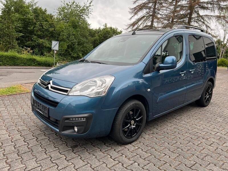Blau Gebraucht 2017 Citroën Berlingo Van / Kleinbus | 7.990 € (Guter Preis) - Bild 1/4