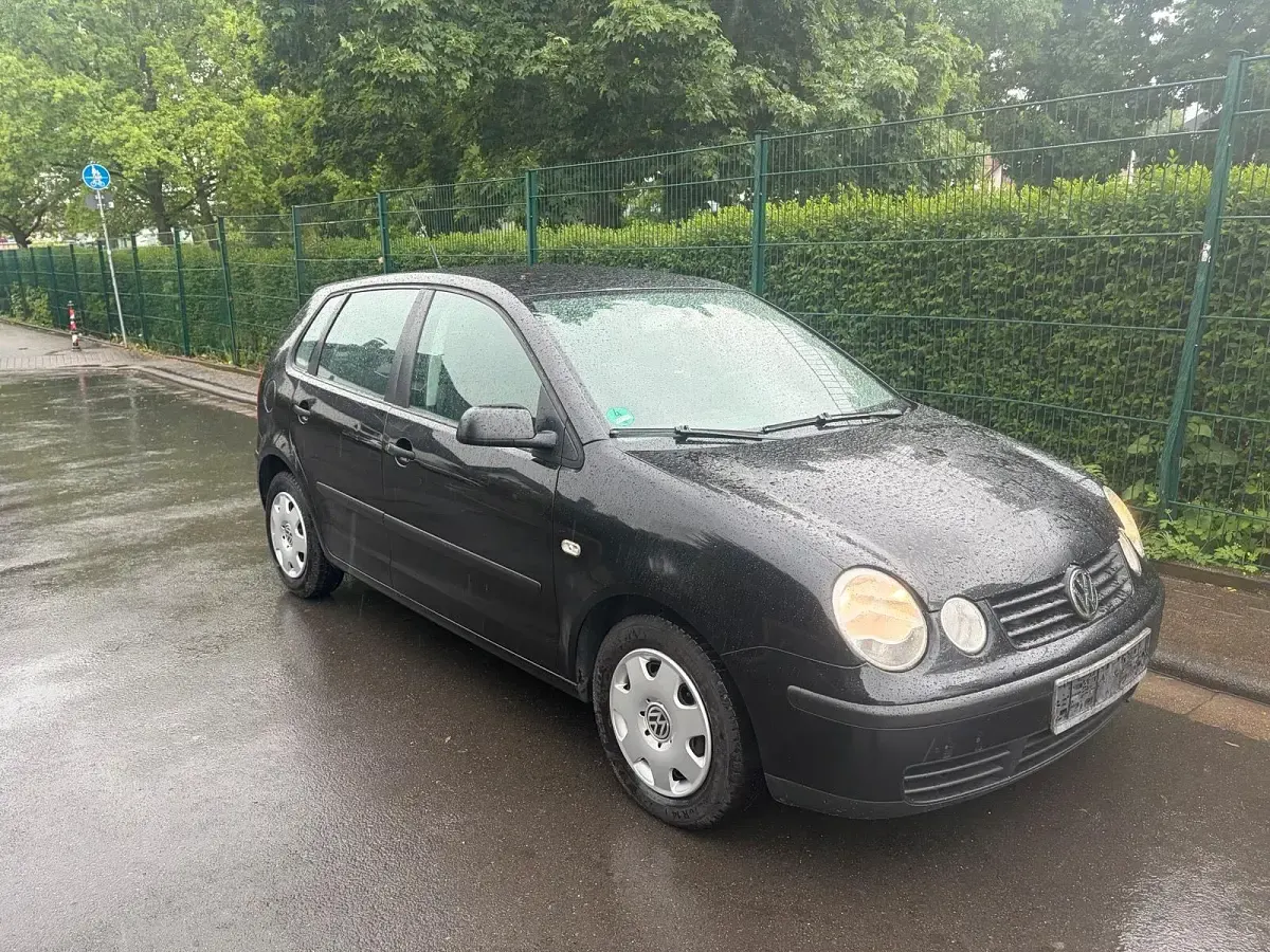 Gebraucht VW Polo 64 PS (47 kW) 2005 Schwarz Kleinwagen