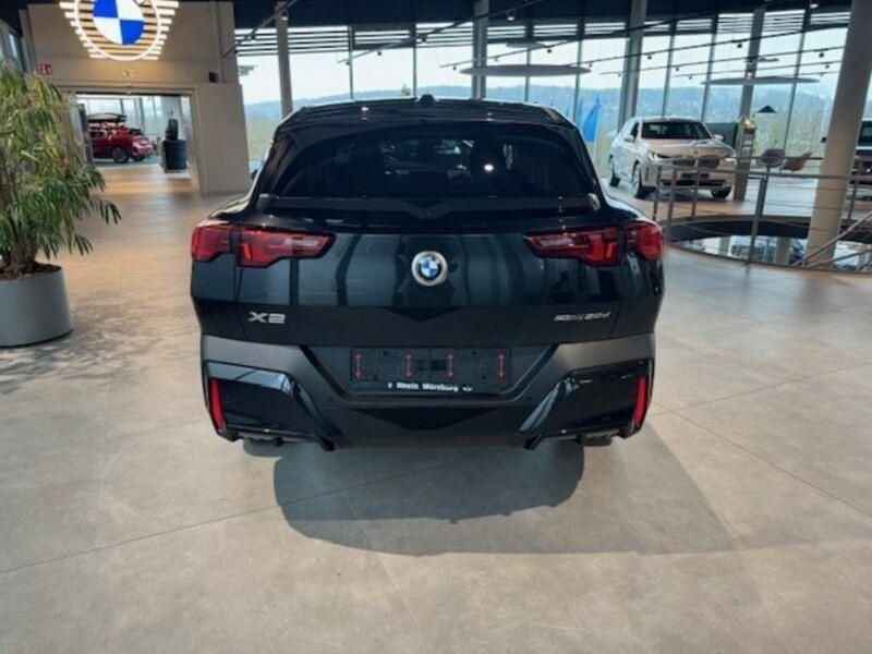 Neu BMW X2 Sport Line 150 PS (110 kW) 2025 Schwarz SUV
