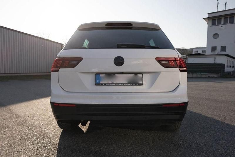 Gebraucht VW Tiguan Sound 150 PS (110 kW) 2017 Weiß SUV