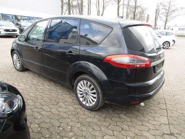 Gebraucht Ford S-MAX Champions Edition 140 PS (102 kW) 2012 Schwarz Van / Kleinbus