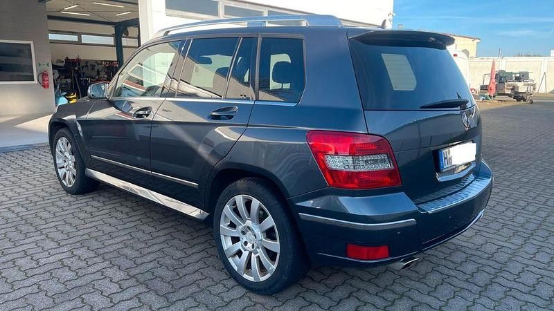 Gebraucht Mercedes GLK320 224 PS (164 kW) 2009 Grau SUV