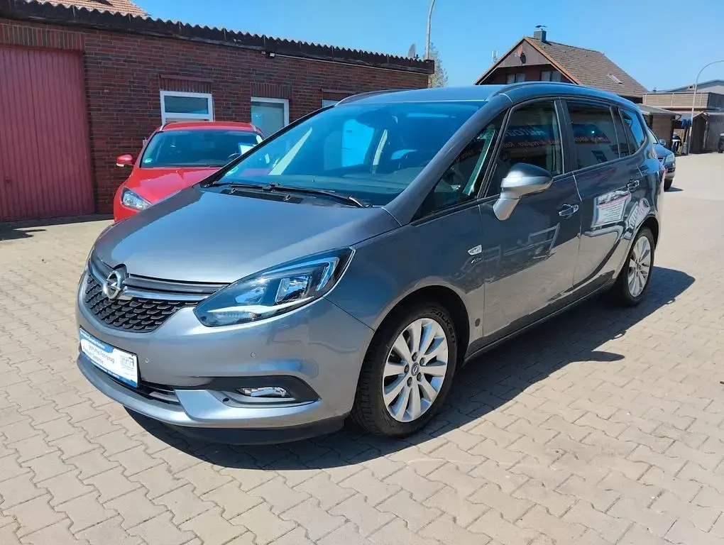 Gebraucht Opel Zafira Active 140 PS (102 kW) 2017 Grau Van / Kleinbus
