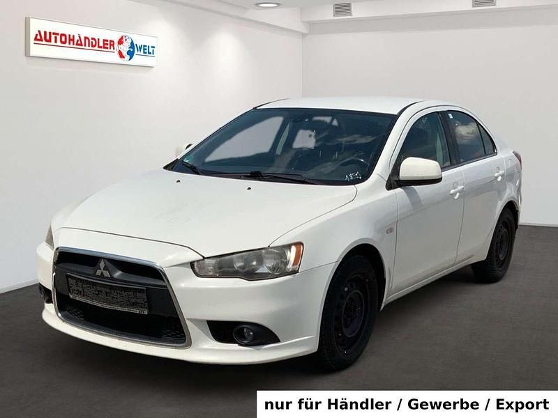 Weiß Gebraucht 2010 Mitsubishi Lancer Sportback Limousine | 3.999 € (Guter Preis) - Bild 1/3