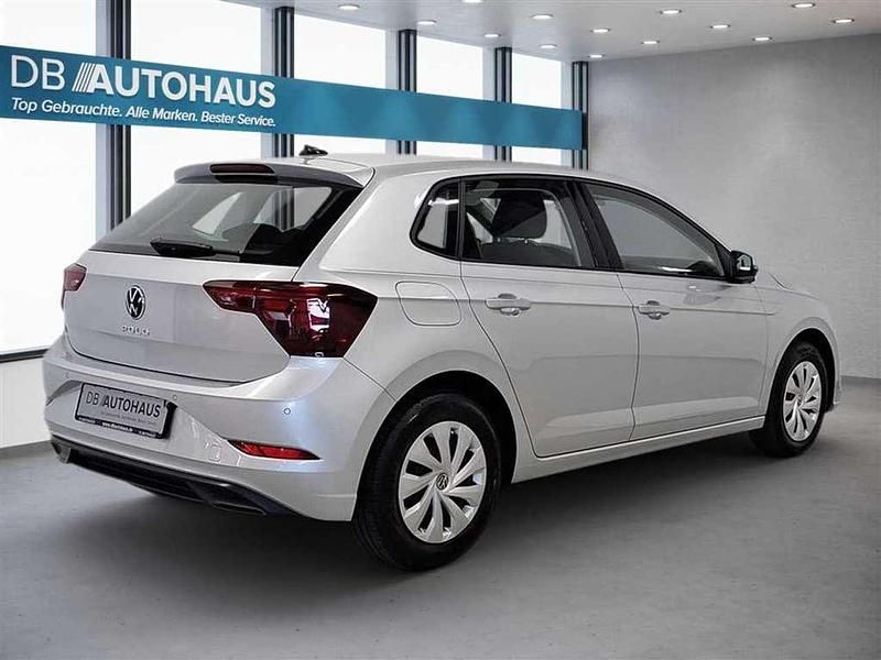 Gebraucht VW Polo Life 95 PS (69 kW) 2023 Silber Kleinwagen