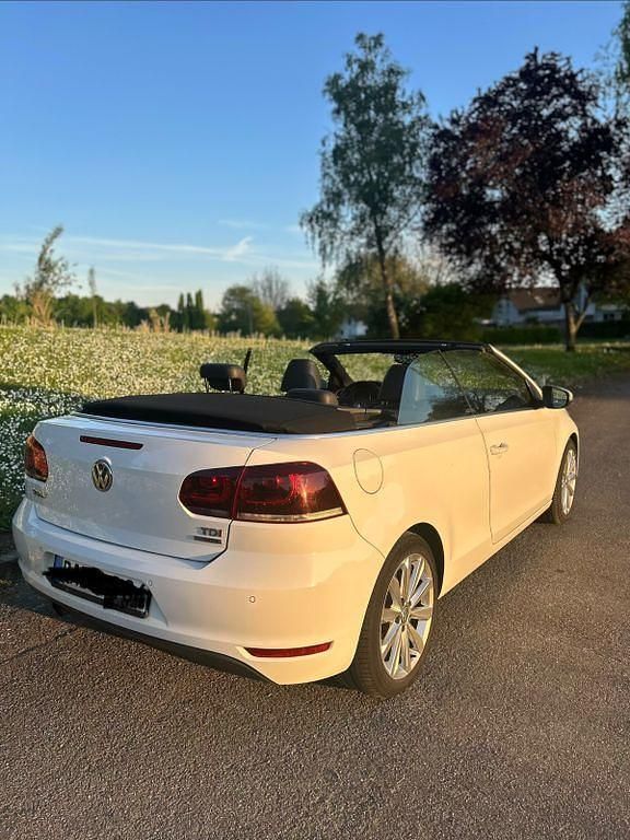 Gebraucht VW Golf 105 PS (77 kW) 2011 Weiß Cabrio