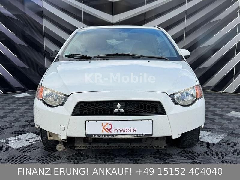 Gebraucht Mitsubishi Colt Inform 75 PS (55 kW) 2012 Weiß Kleinwagen