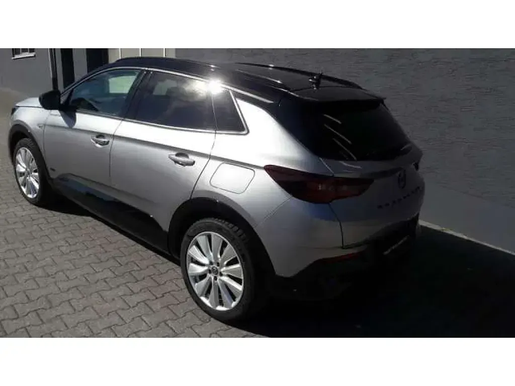 Gebraucht Opel Grandland X GS Line 200 PS (147 kW) 2021 Kontrast grau/quarz silber (metallic) SUV