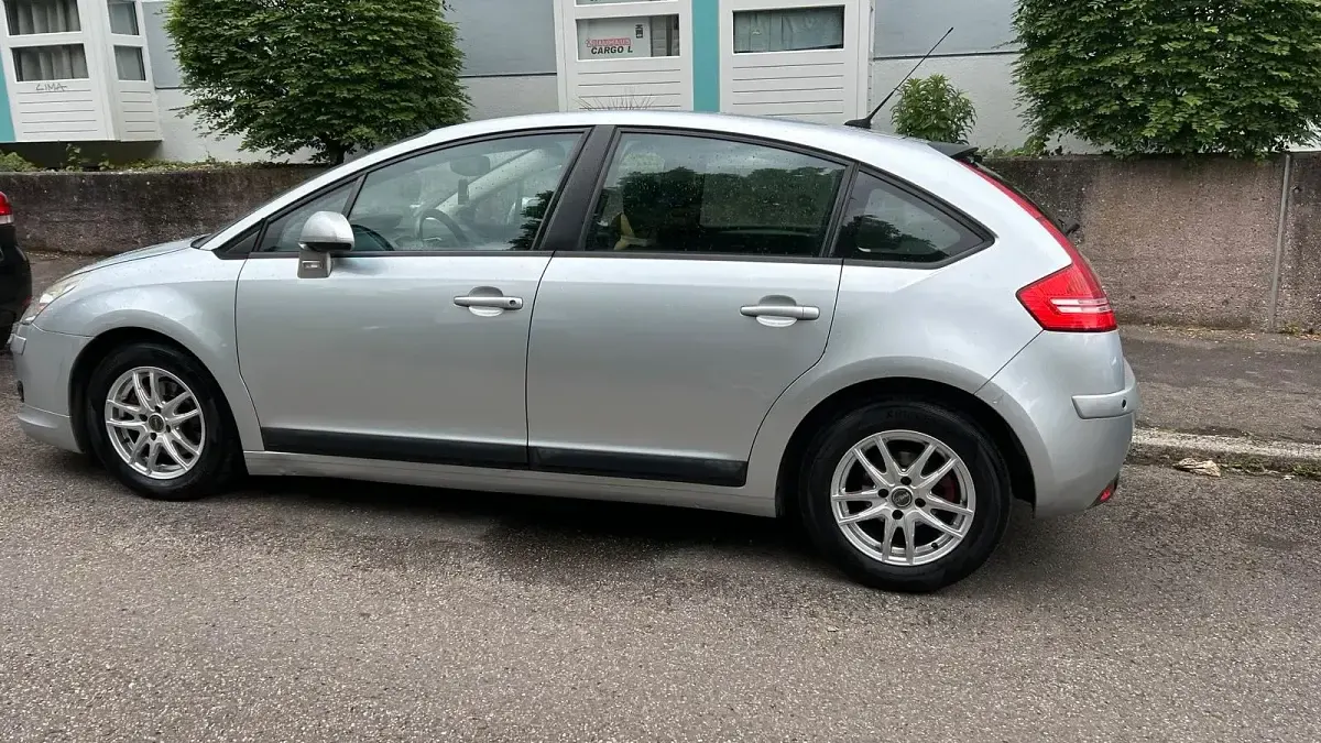 Gebraucht Citroën C4 109 PS (80 kW) 2005 Grau Limousine