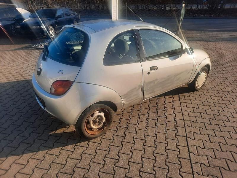 Gebraucht Ford Ka 60 PS (44 kW) 2004 Silber Kleinwagen