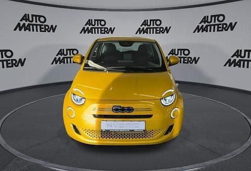 Neu Fiat 500 65 PS (47 kW) 2026 Gelb Limousine