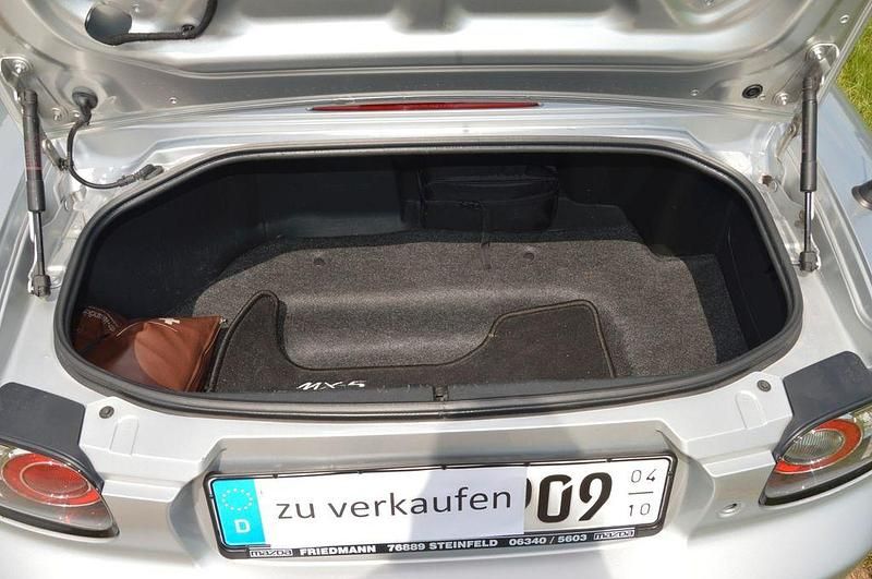 Gebraucht Mazda MX5 Emotion 126 PS (92 kW) 2005 Silber Cabrio