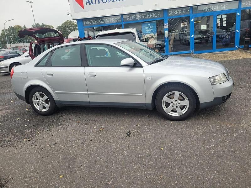 Gebraucht Audi A4 Comfort 102 PS (75 kW) 2003 Silber Limousine