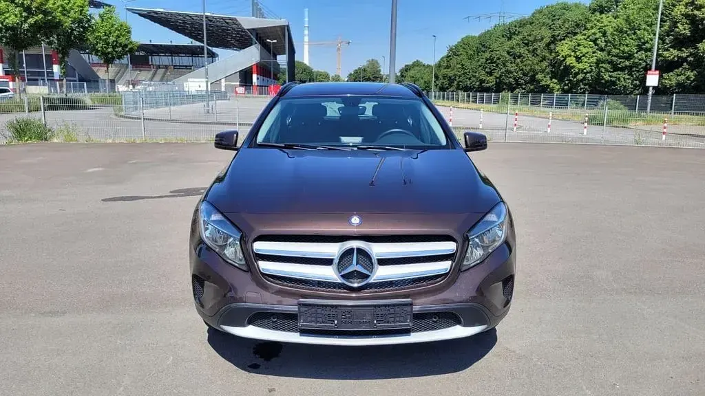 Gebraucht Mercedes GLA200 156 PS (114 kW) 2014 Braun SUV