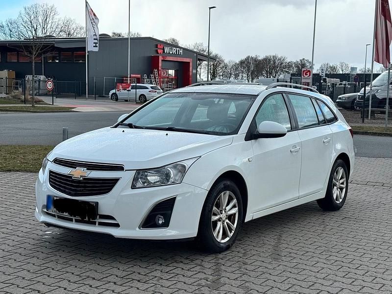 Gebraucht Chevrolet Cruze LS 124 PS (91 kW) 2012 Weiß Kombi