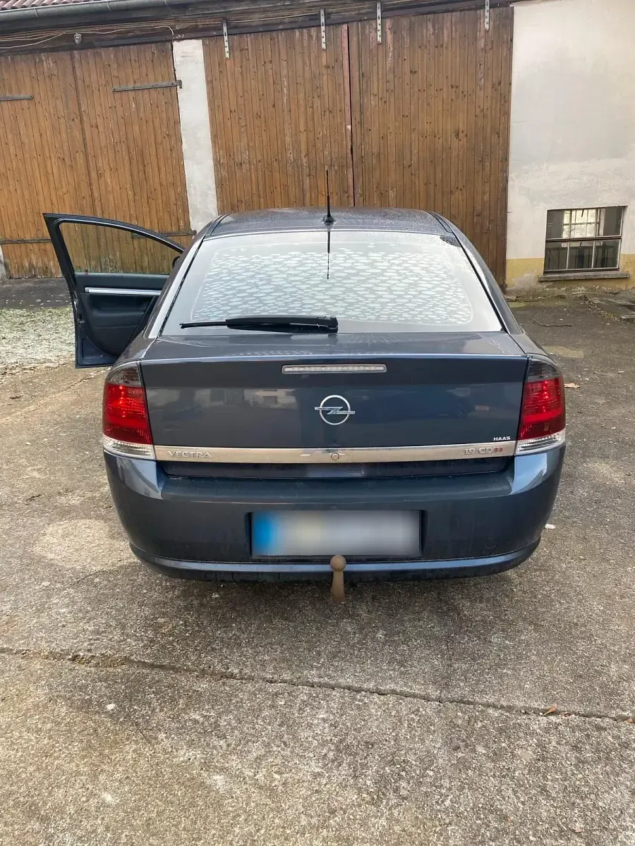 Gebraucht Opel Vectra 150 PS (110 kW) 2008 Grau Limousine