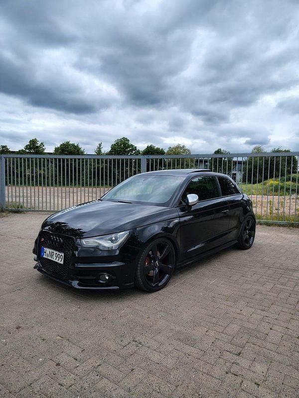 Gebraucht Audi A1 S-Line 190 PS (139 kW) 2011 Schwarz Kleinwagen