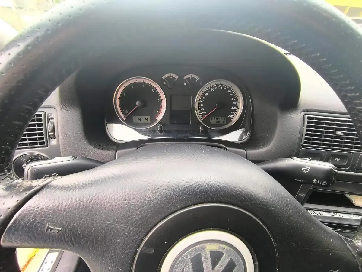 Gebraucht VW Golf IV Edition 105 PS (77 kW) 2003 Silber Kombi