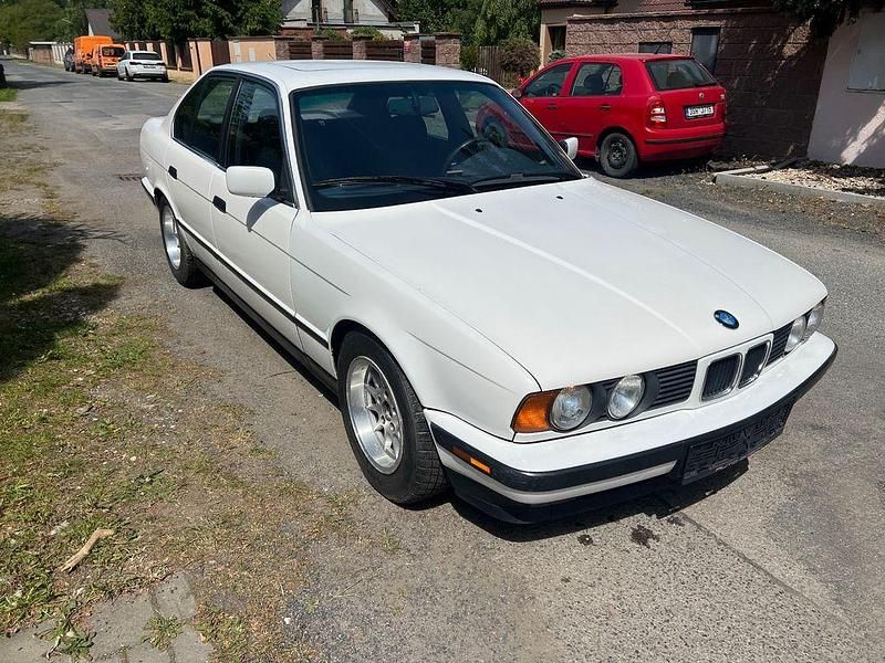 Gebraucht BMW 525 Performance 143 PS (105 kW) 1996 Weiß Limousine