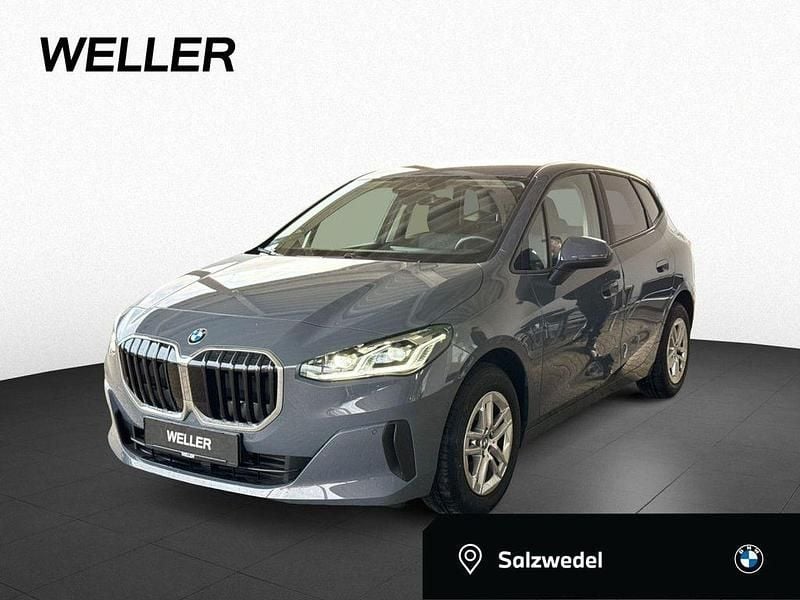 Sparkling kupfergrau (grau) Gebraucht 2023 BMW 218 Active Tourer Efficient Dynamics Van / Kleinbus | 24.650 € (Superpreis) - Bild 1/4