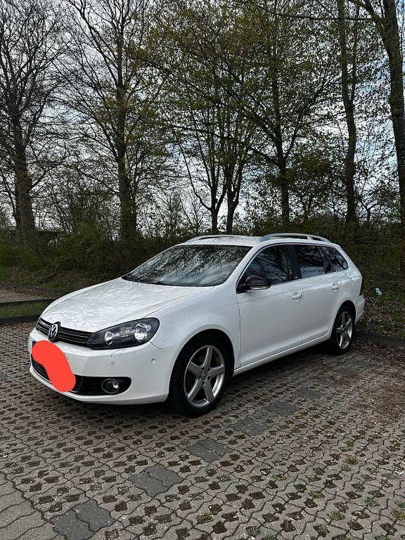 Gebraucht VW Golf VII Style 105 PS (77 kW) 2012 Weiß Kombi