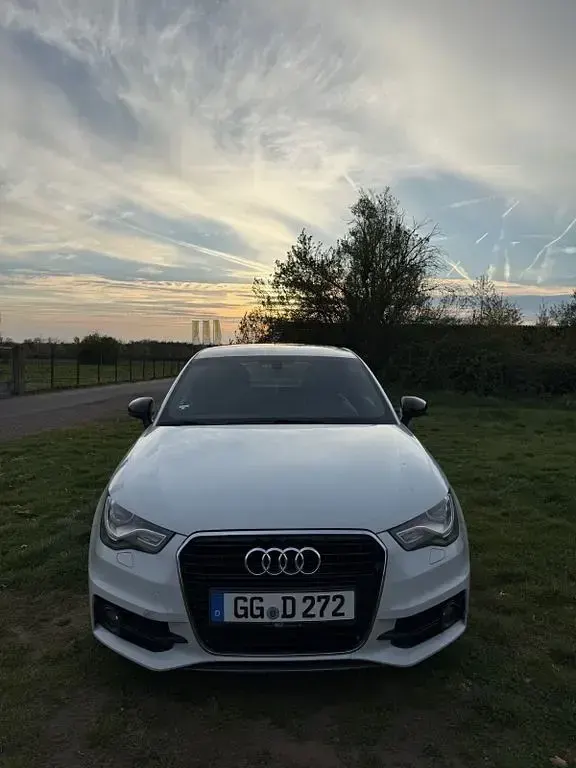 Gebraucht Audi A1 S-Line 185 PS (136 kW) 2011 Weiß Kleinwagen