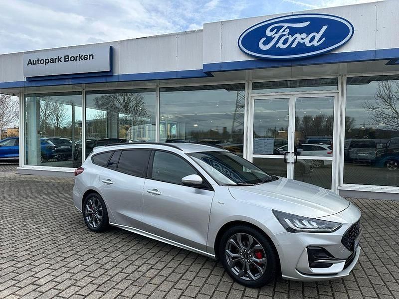 Gebraucht Ford Focus ST-Line X 155 PS (114 kW) 2025 Silber Limousine