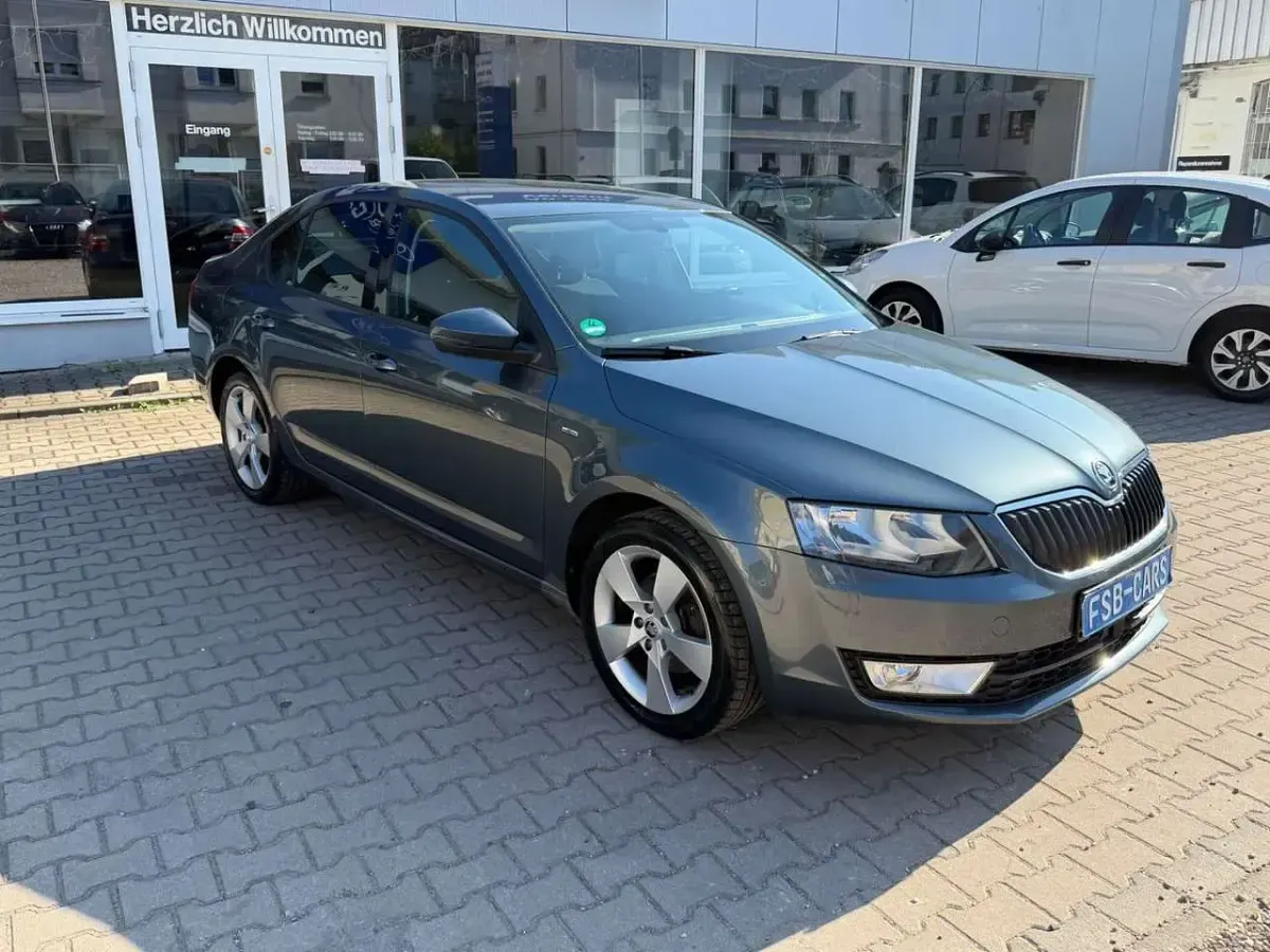 Gebraucht Skoda Octavia Joy 150 PS (110 kW) 2016 Grau Kombi