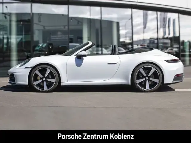 Gebraucht Porsche 911 Carrera Cabriolet 394 PS (289 kW) 2024 Grau Cabrio