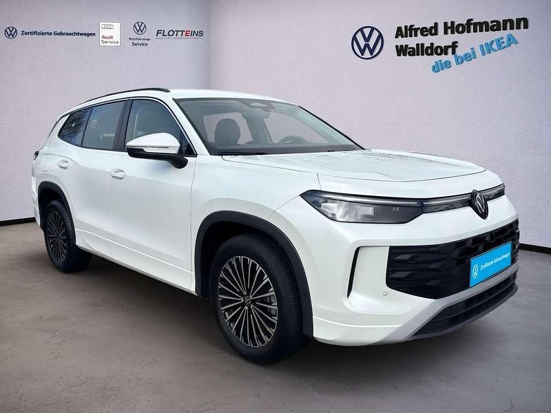 Gebraucht VW Tayron Life 150 PS (110 kW) 2025 Oryxweiß perlmutteffekt SUV