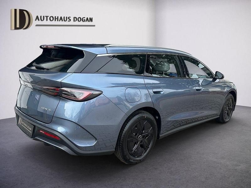 Neu BYD Seal Boost 184 PS (135 kW) 2025 Blau Limousine