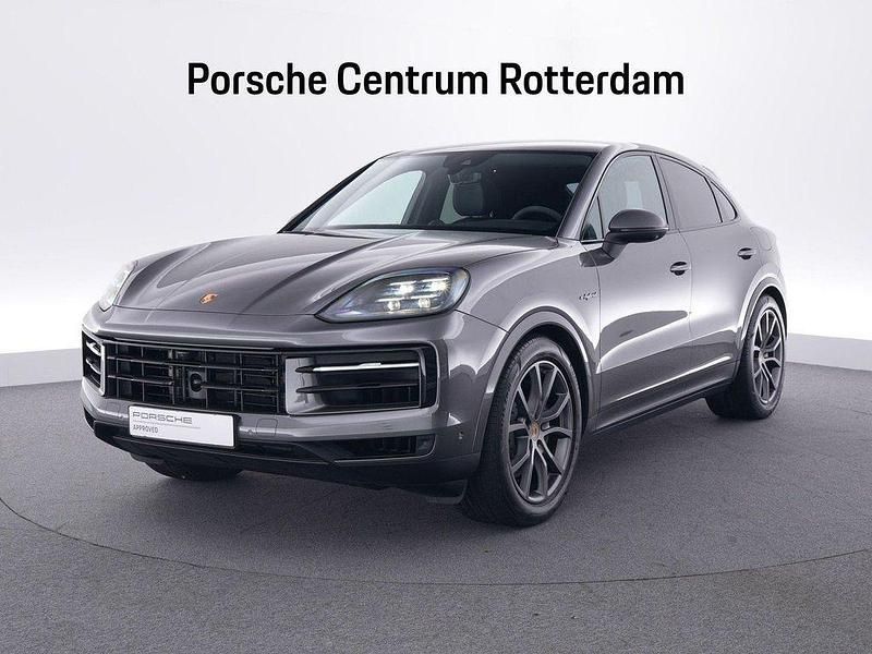 Grau Gebraucht 2023 Porsche Cayenne SUV | 108.779 € (Teuer) - Bild 1/4