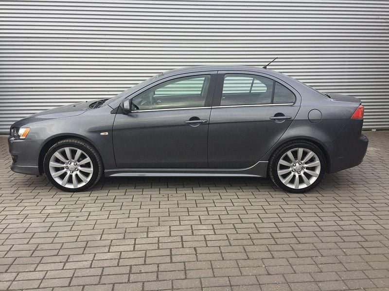 Gebraucht Mitsubishi Lancer Instyle 143 PS (105 kW) 2010 Grau Limousine