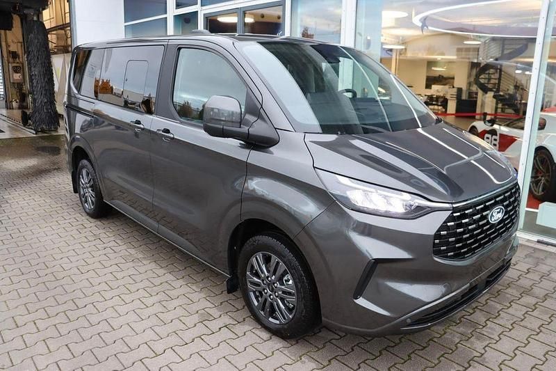 Neu Ford Tourneo Titanium 170 PS (125 kW) 2025 Grau Van / Kleinbus