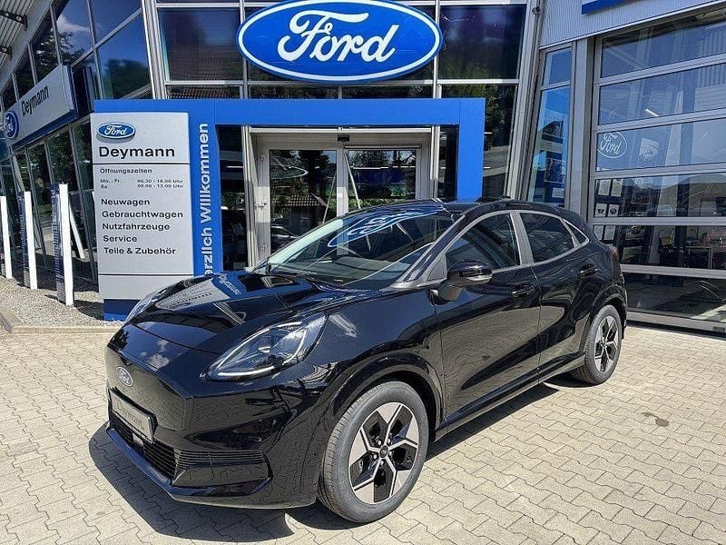 Schwarz Neu 2025 Ford Puma Gen-E Standard Range SUV | 35.620 € - Bild 1/4