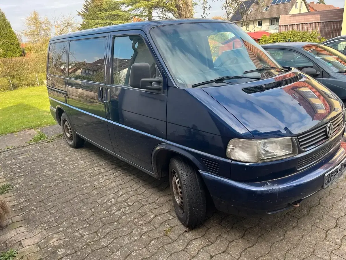 Gebraucht VW T4 102 PS (75 kW) 2001 Blau Van