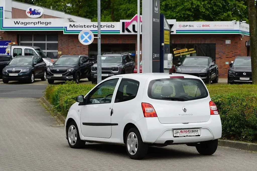 Gebraucht Renault Twingo Authentique 75 PS (55 kW) 2011 Weiß Kleinwagen