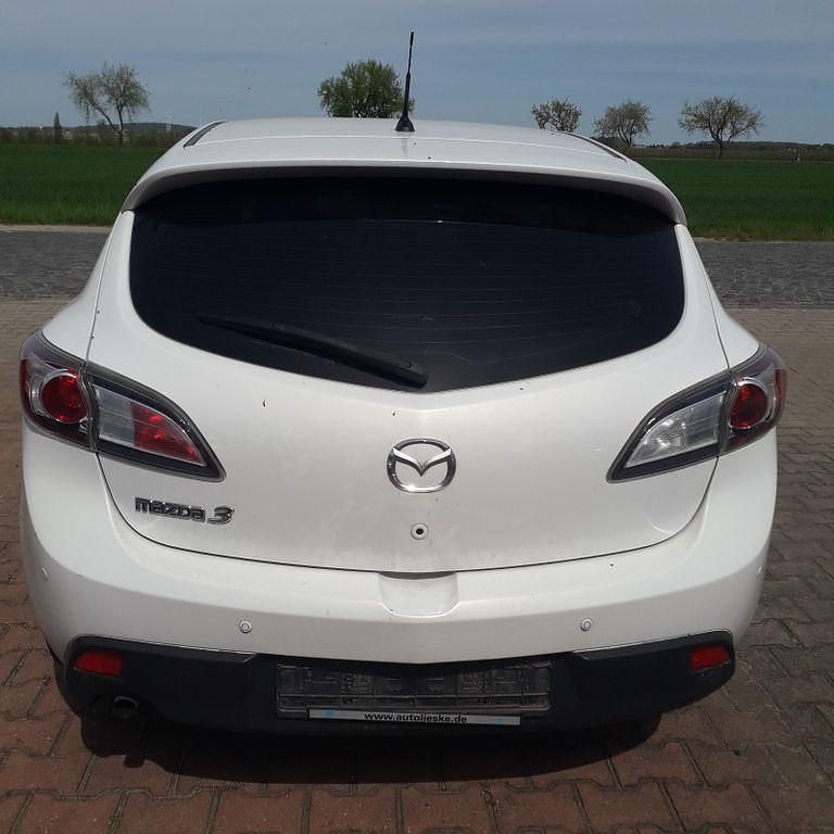 Usata Mazda 3 High 105 CV (77 kW) 2009 Bianco Berlina