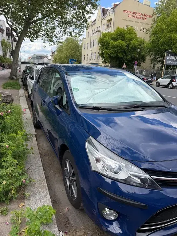 Gebraucht Toyota Verso Multidrive S 147 PS (108 kW) 2014 Blau Van / Kleinbus