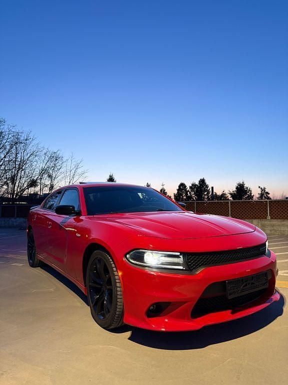 Gebraucht Dodge Charger 373 PS (274 kW) 2016 Rot Limousine