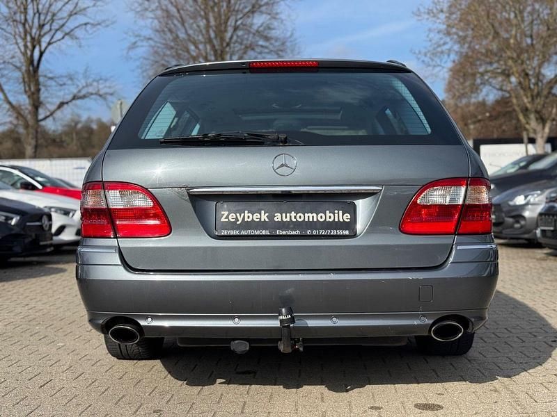 Gebraucht Mercedes E200 163 PS (119 kW) 2005 Flintgrau Kombi