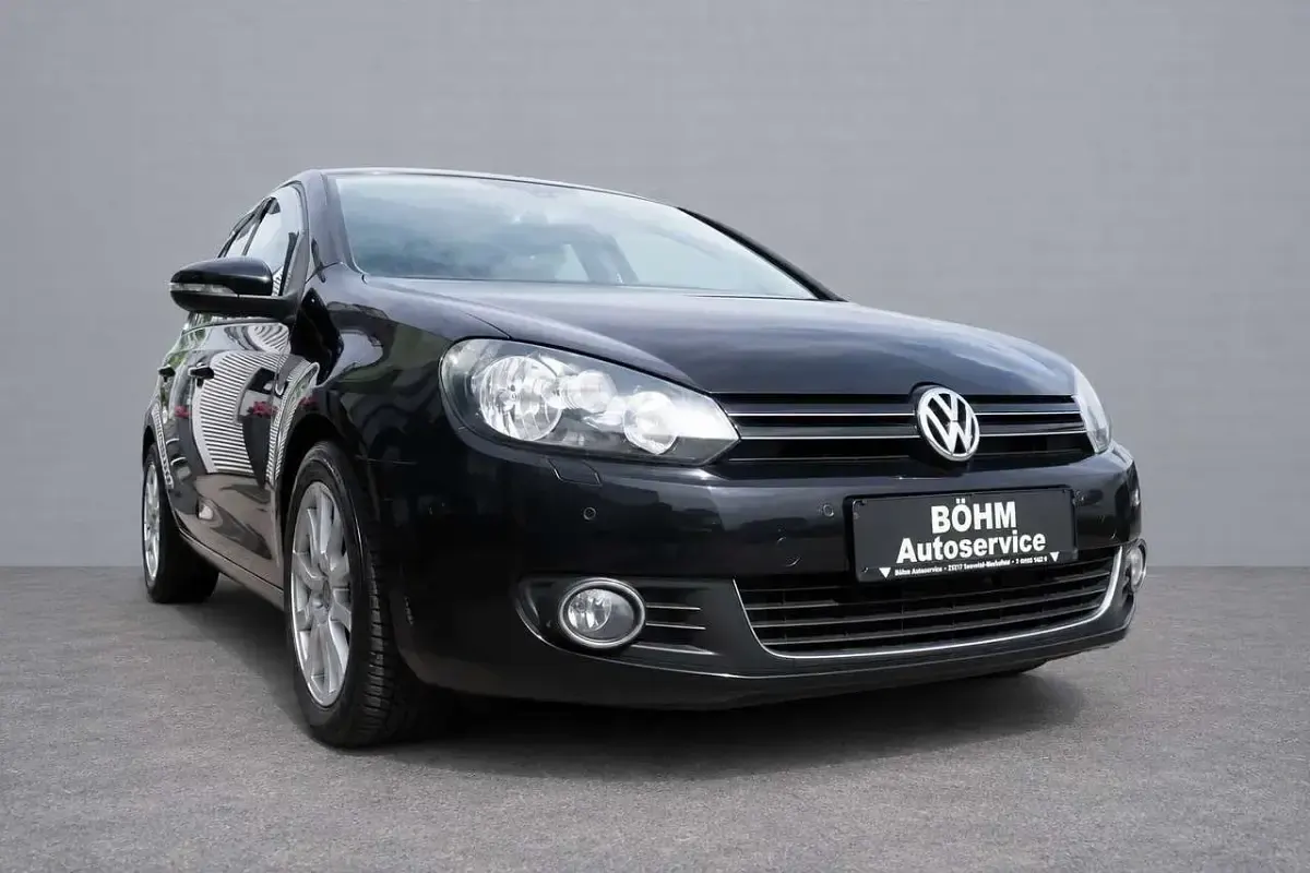 Gebraucht VW Golf VI Highline 122 PS (89 kW) 2009 Deep black perleffekt Kleinwagen