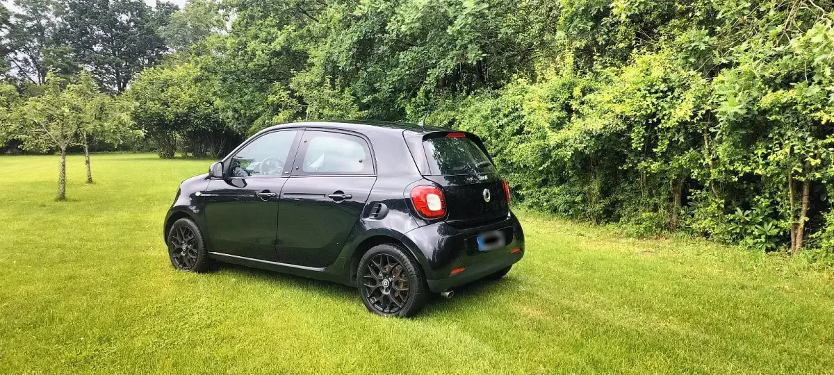 Gebraucht Smart ForFour Prime 90 PS (66 kW) 2015 Schwarz Kleinwagen