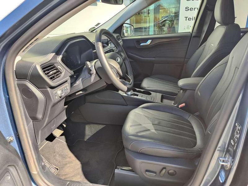 Gebraucht Ford Kuga Vignale 152 PS (111 kW) 2023 Chromablau metallic SUV