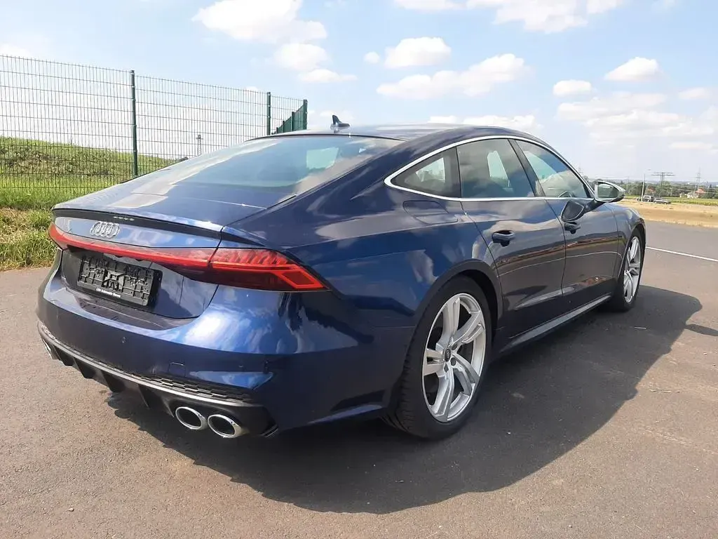 Gebraucht Audi S7 Sport 344 PS (253 kW) 2021 Navarrablauperleffekt Kleinwagen